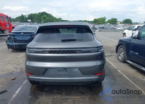 2025 Porsche Cayenne Turbo E-Hybrid z USA, uszkodzony, nr VIN WP1AM2AY7SDA27408